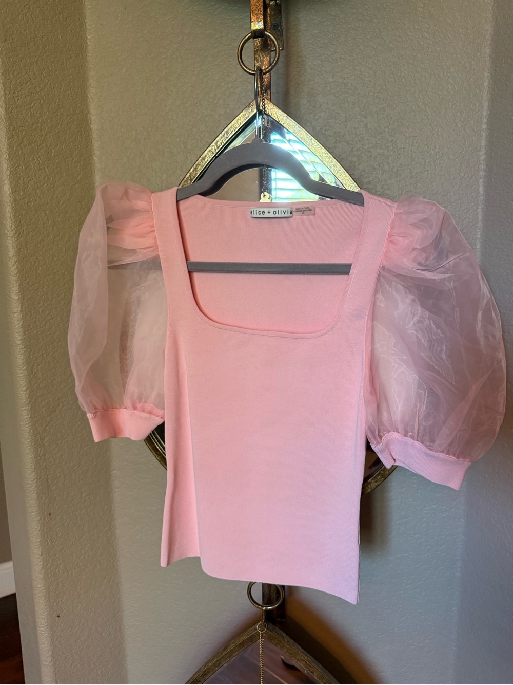 Alice + olivia ABELLA PUFF SLEEVE SQUARE NECK SWEATER